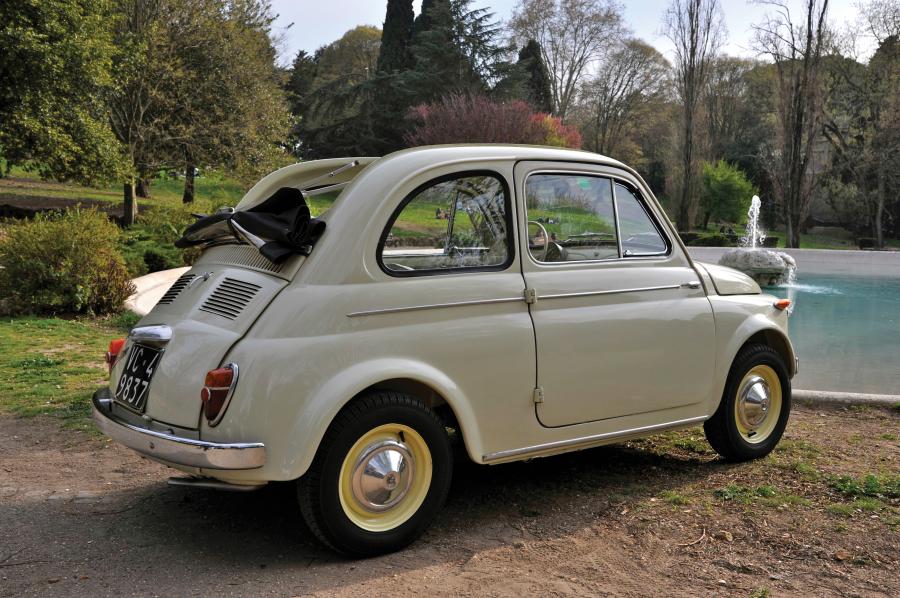  Fiat 500 Nuova 1958 года  (фото 17 из 17)
